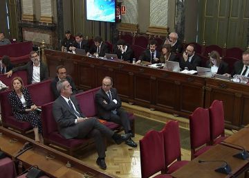 Imagen tomada de la señal institucional del Tribunal Supremo, de una vista general de la sala del juicio.