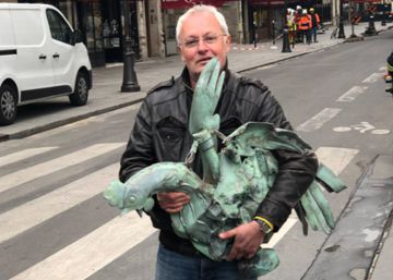 “Yo morí el día del incendio en Notre Dame”. El arquitecto de la restauración de la catedral se confiesa en ‘Le Figaro’