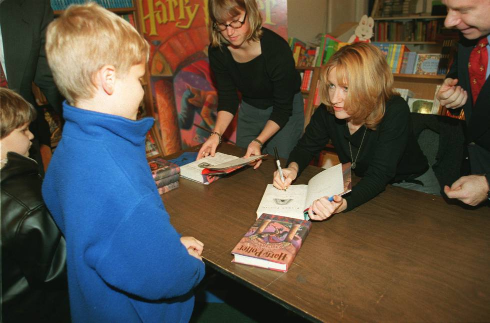 J. K. Rowling vivía del desempleo junto antes de escribir 'Harry Potter'.