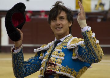 Roca Rey, torero de la modernidad y de la moda