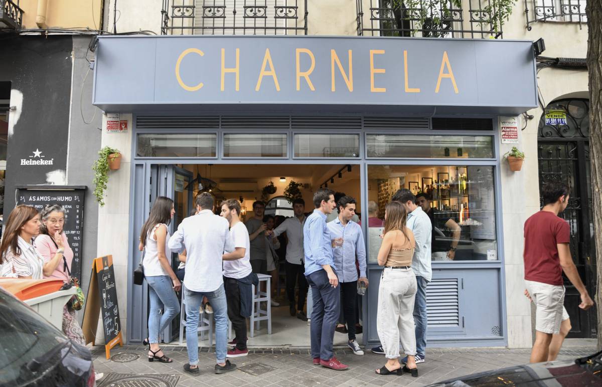 Patrons at the popular Bar Charnela, on Ponzano street.