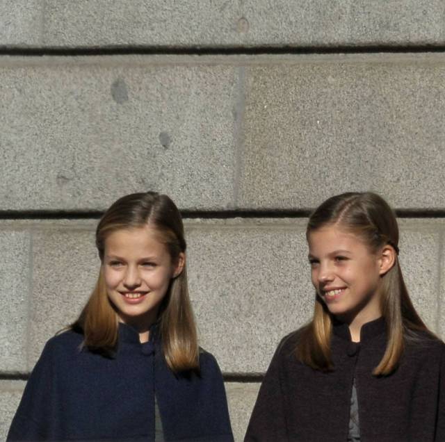 La princesa Leonor, la infanta Sofia y los reyes Letizia y Felipe, el pasado diciembre en Madrid.