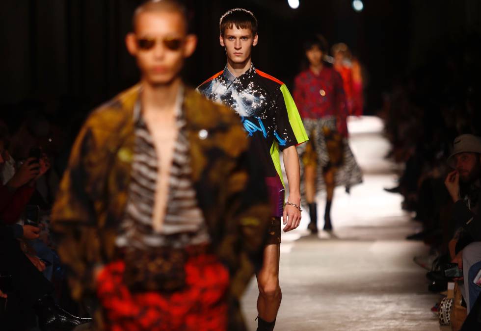 Desfile primavera verano 2020 de Dries Van Noten.
