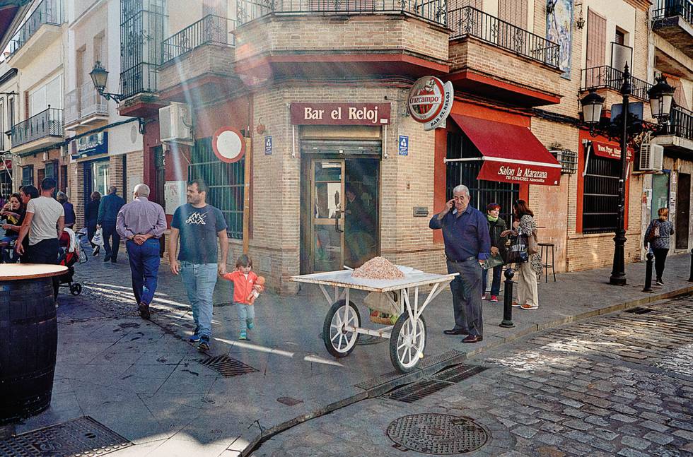 Puesto de camarones en la calle.