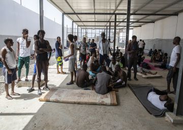 Encerrados tras intentar llegar a Europa