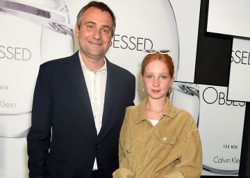 Ben Goldsmith, junto a su hija Iris Annabel, en Londres en junio de 2017.