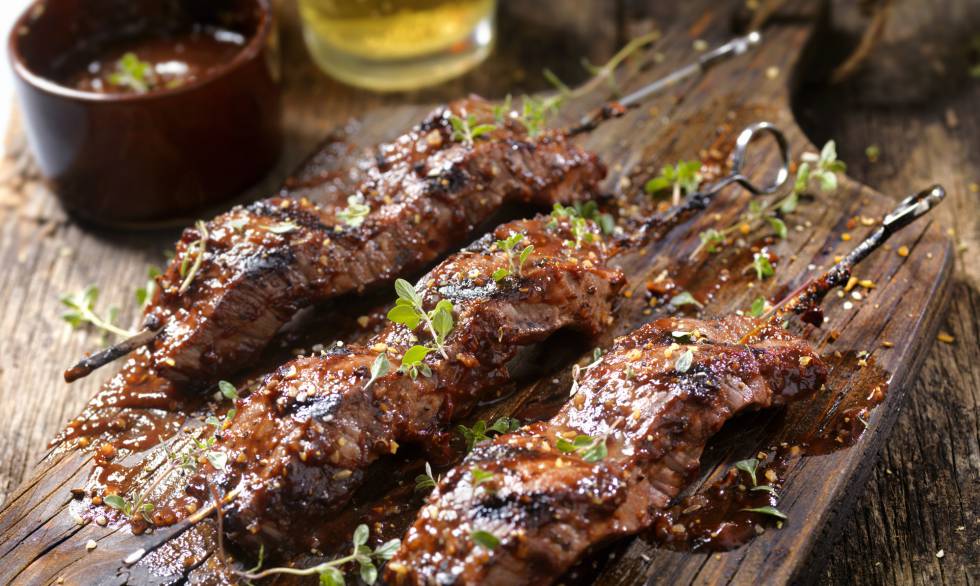 Cinco recetas de salsa barbacoa para gozar este verano (y una fórmula clásica que nunca falla)