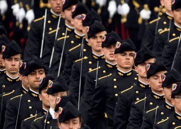 El desfile militar del 14 de julio en París, en imágenes