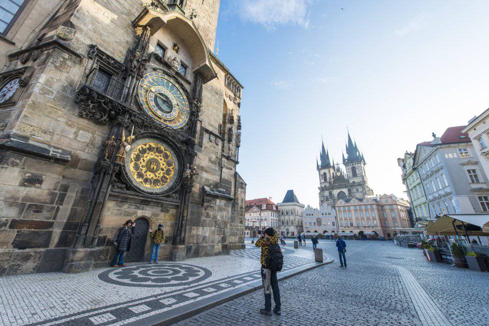 Die astronomische Uhr von Prag, original aus dem Mittelalter.