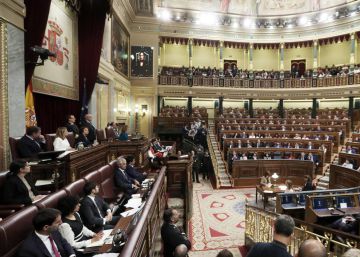 Más política con minúsculas