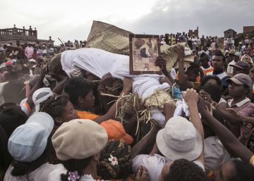 Madagascar, la isla en la que los muertos bailan Madagascar, la isla en la que los muertos bailan