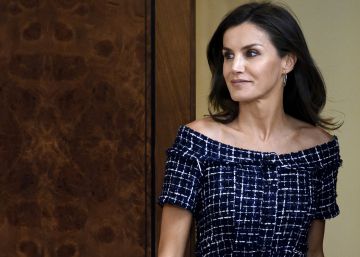 Letizia, entre el compromiso social y el destello de los flashes