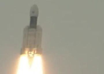 India despega hacia la Luna