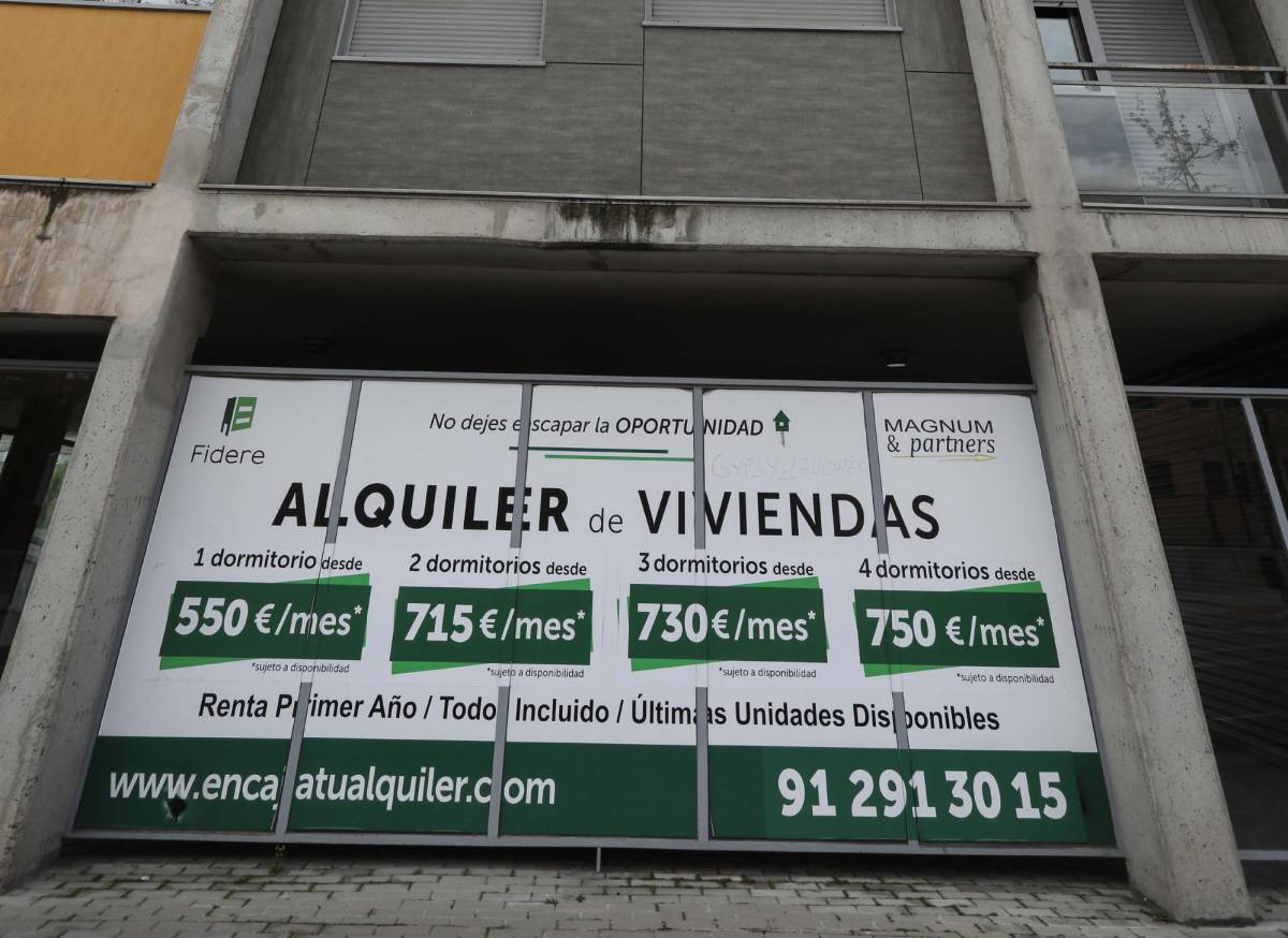 Bloque de viviendas de alquiler social vendidas al fondo Fidere en la etapa municipal de Ana Botella.