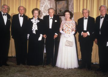 La reina Isabel II y sus 14 primeros ministros