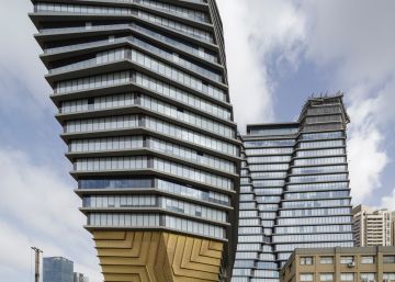 La torre dos en uno de Tel Aviv La torre dos en uno de Tel Aviv