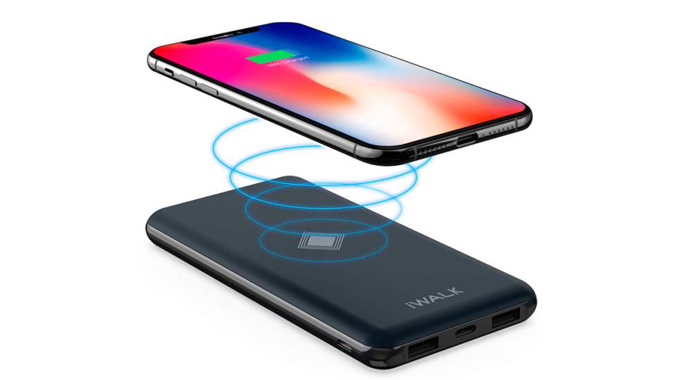 Comparativa | Probamos cuatro 'powerbanks' de carga inalámbrica para tu móvil