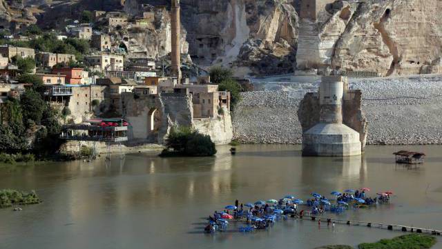 Los restos del puente de Hasankeyf.