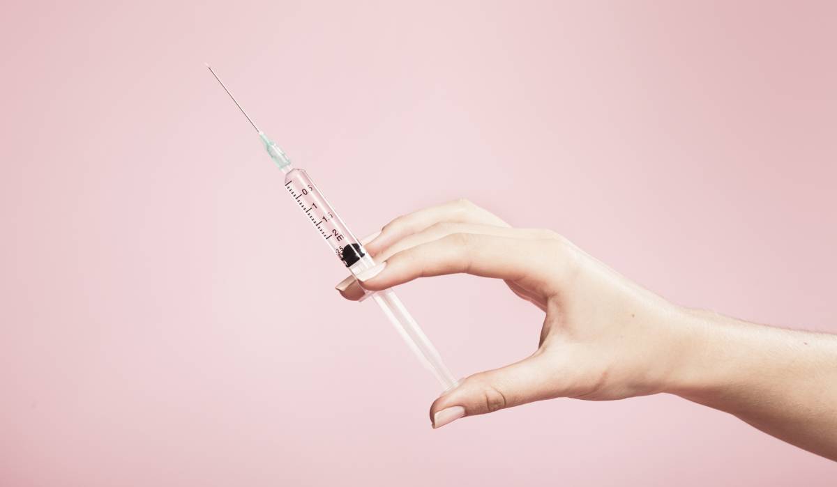 El insólito caso de las personas que no pueden eructar hasta que les inyectan bótox