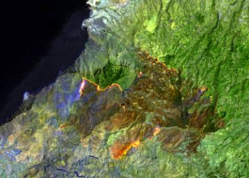 Frentes de fuego y zonas quemadas en el incendio de Gran Canaria, el lunes pasado.