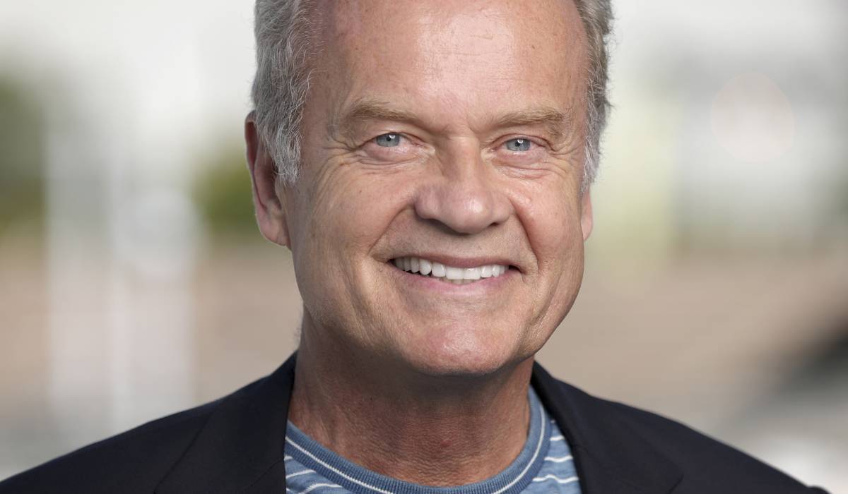 Adicciones y cuatro tragedias encadenadas: la desdichada vida del protagonista de ‘Frasier’