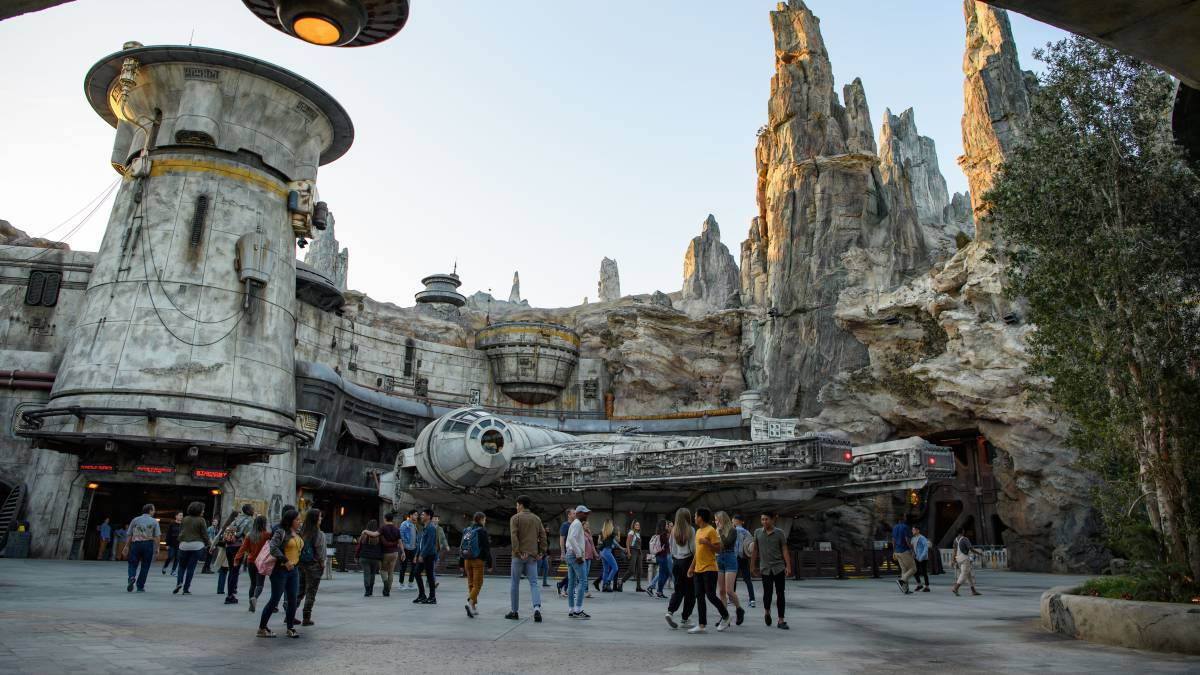 La atracción en Disneyland, California.