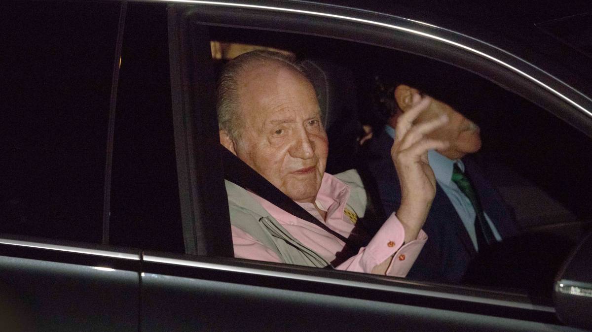 El rey Juan Carlos en la Clínica Quirón.