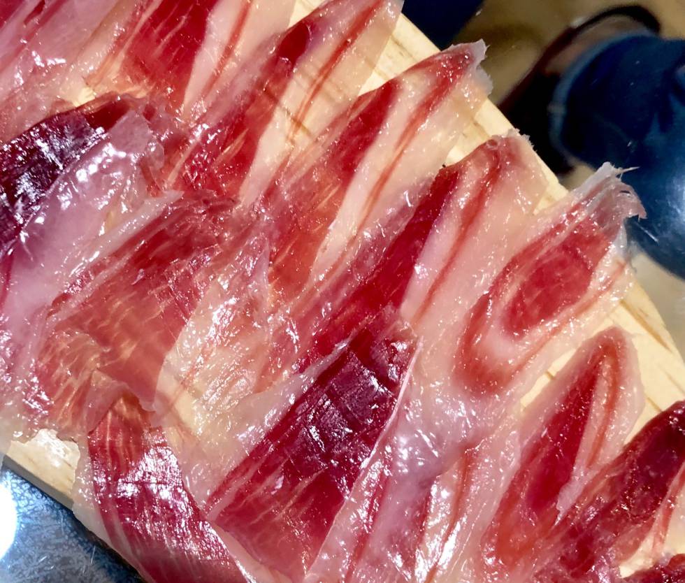 Paletilla de cerdo alimentado con castañas y bellotas Capel