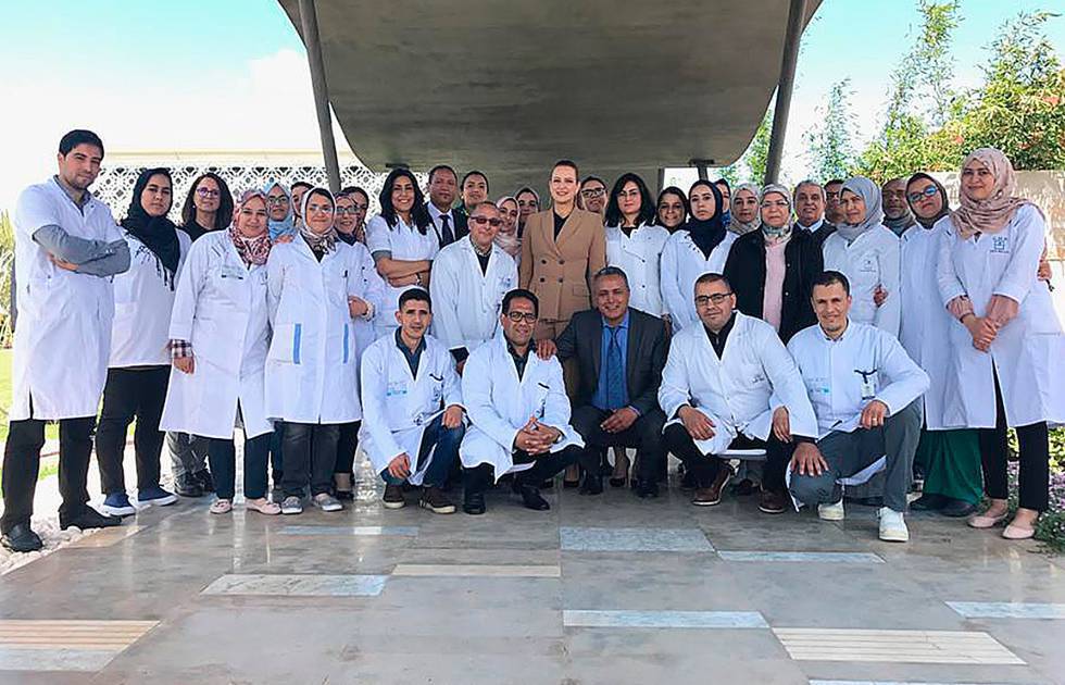 La princesa Lalla Salma en su visita al centro oncológico de Beni Mellal, en abril.rn