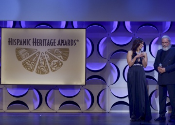 Y el Premio Herencia Hispana 2019 ‘goes to’…