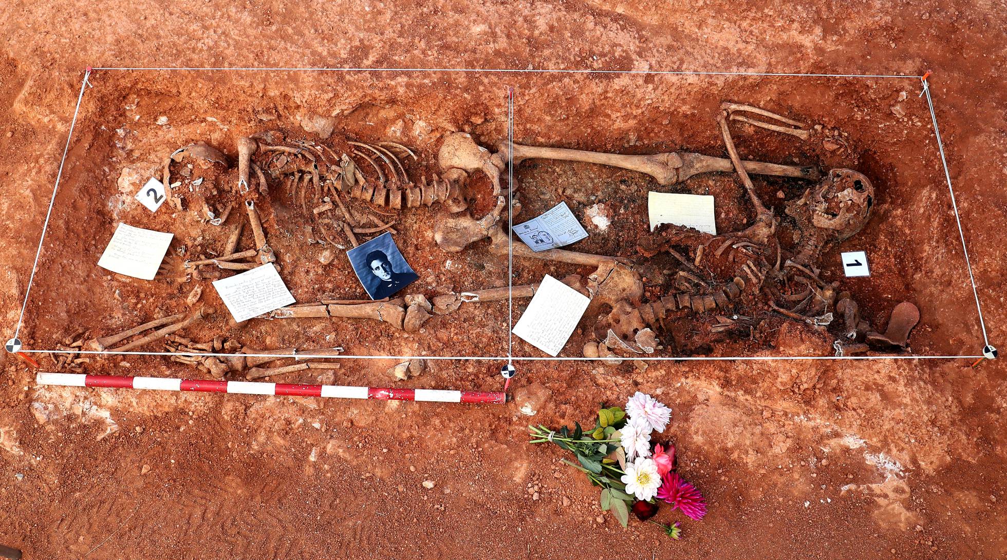La exhumación de cuatro desaparecidos en 1936
en La Riba de Escalote,
Soria, en imágenes