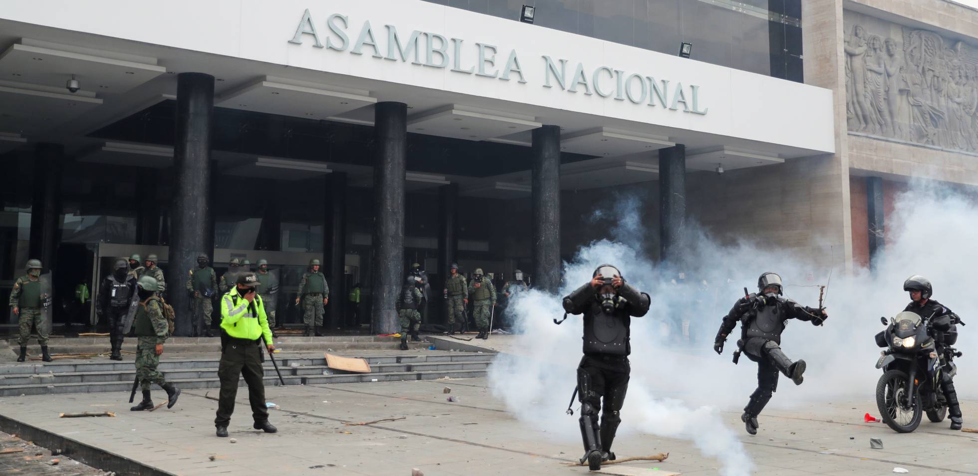 Indigenas se toman la Asamblea Nacional