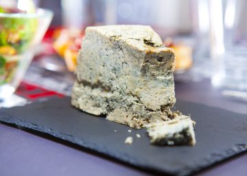 Del queso más caro subastado a una torre de papel higiénico sobre la cabeza: estos son los nuevos récord Guinness españoles