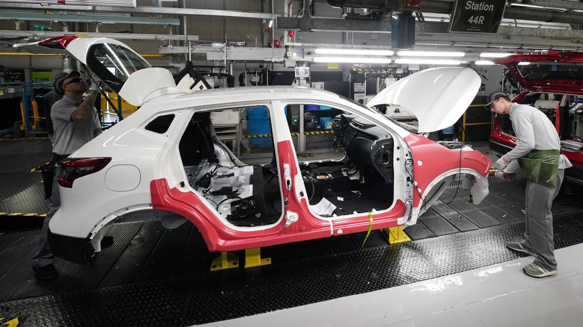 Cadena de montaje de Nissan en Reino Unido.
