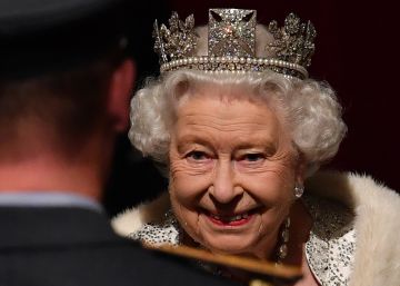 Isabel II también mete la pata