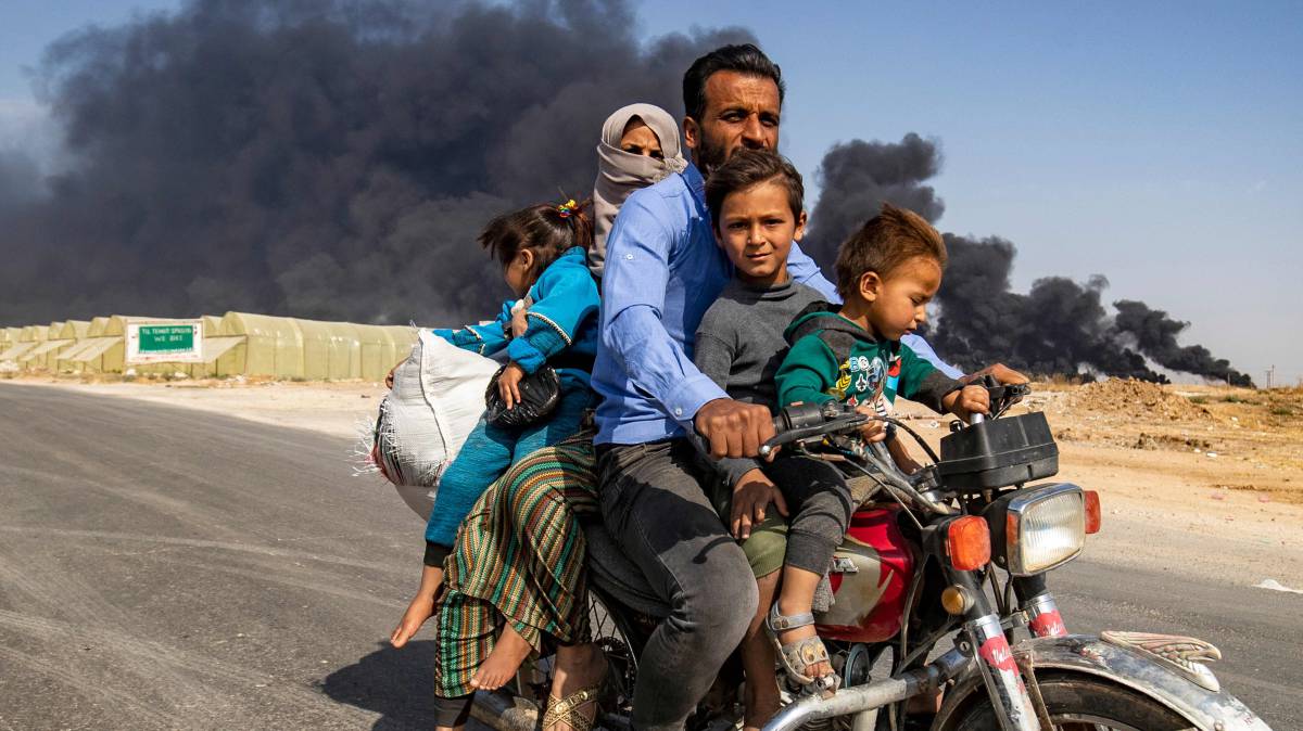 Una familia de desplazados en Ras al Ain.