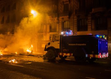 Quinta noche de disturbios en Cataluña: los vídeos de los periodistas de Valverdedelcamino