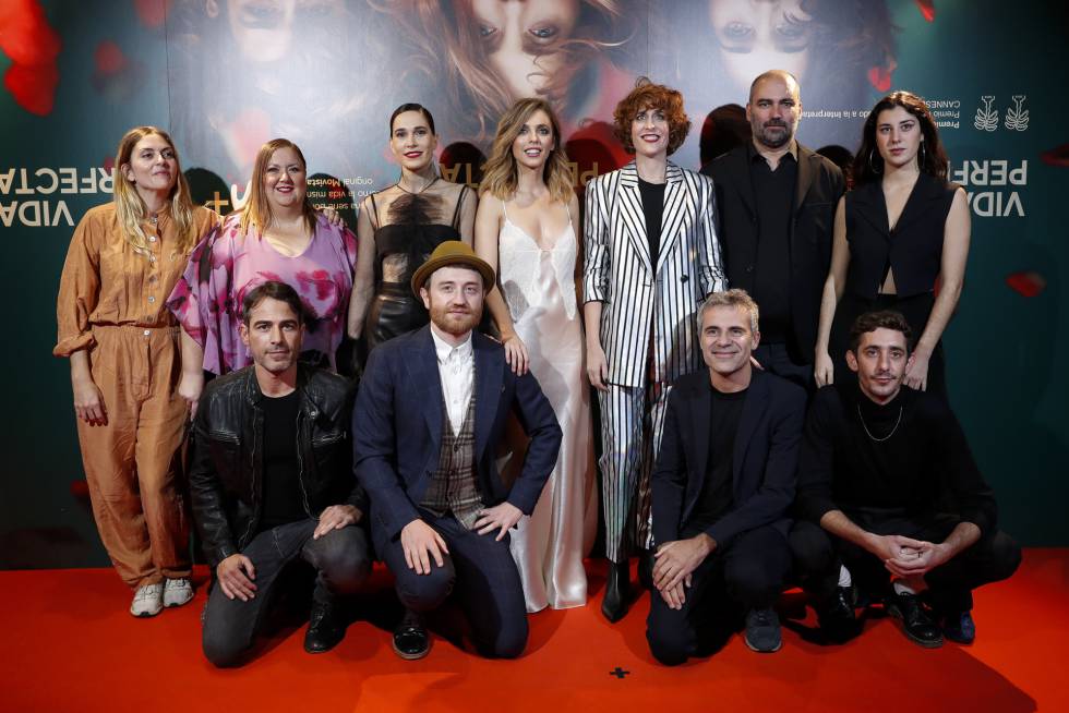 Gran parte del equipo de 'Vida perfecta' durante su estreno el pasado 17 de octubre.