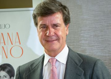 Cayetano Martínez de Irujo presenta su libro entre lágrimas y ausencias
