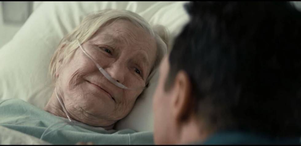 En 'Interstellar', Murphy, hija de Cooper (Matthew MacConaughey), logra salvar a la humanidad con la ayuda de su padre. Esta es la imagen clave de la película.