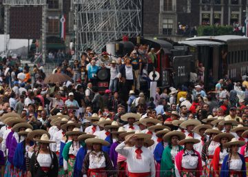 México revive la fiesta de su Revolución