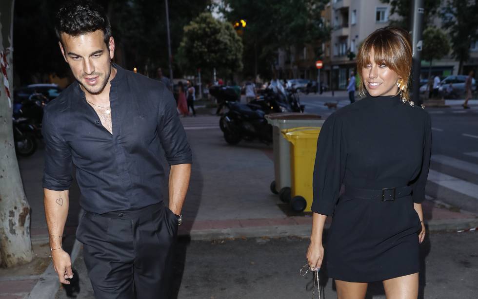 Mario Casas y Blanca Suárez, en Madrid, en julio. rn