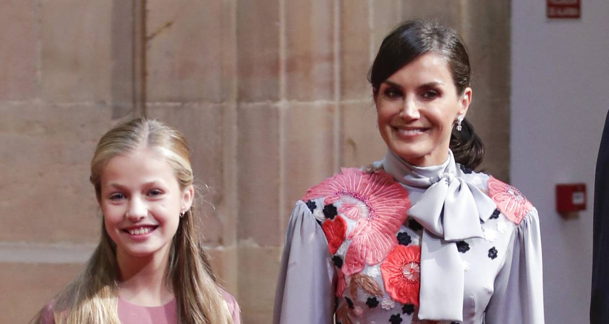 La reina Letizia, de Pertegaz en los premios Princesa de Asturias 2019.