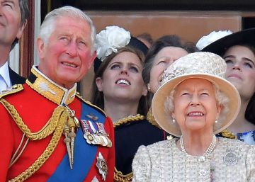 Isabel II planea una transición tranquila con Carlos como príncipe regente