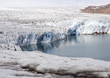 Así se derrite un glaciar ante tus ojos (por si aún niegas el cambio climático)