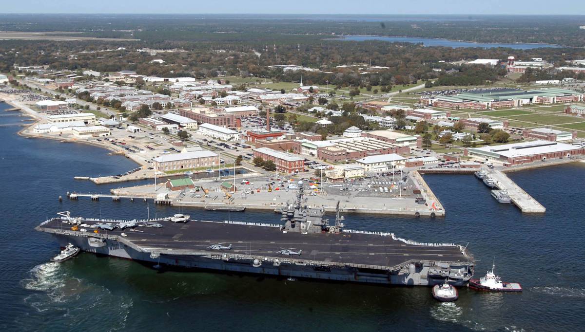 Vista de la Estación Aérea Naval de Pensacola.