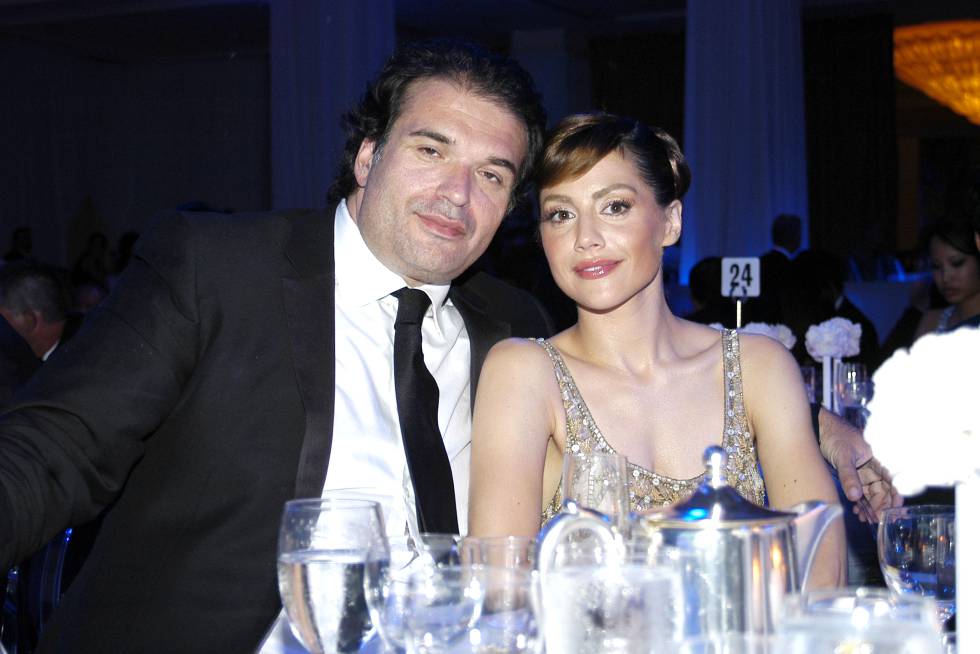 Simon Monjack y Brittany Murphy se casaron en 2007, dos años antes del fallecimiento de la actriz. Simon murió solo unos meses después en circunstancias similares.
