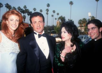 Sylvester Stallone: 50 años en el cine y una vida personal teñida de tragedia