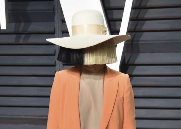 La cantante Sia desvela que ha adoptado un hijo