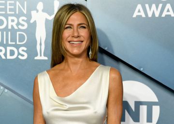 Así acabó el traje del reencuentro de Jennifer Aniston con Brad Pitt